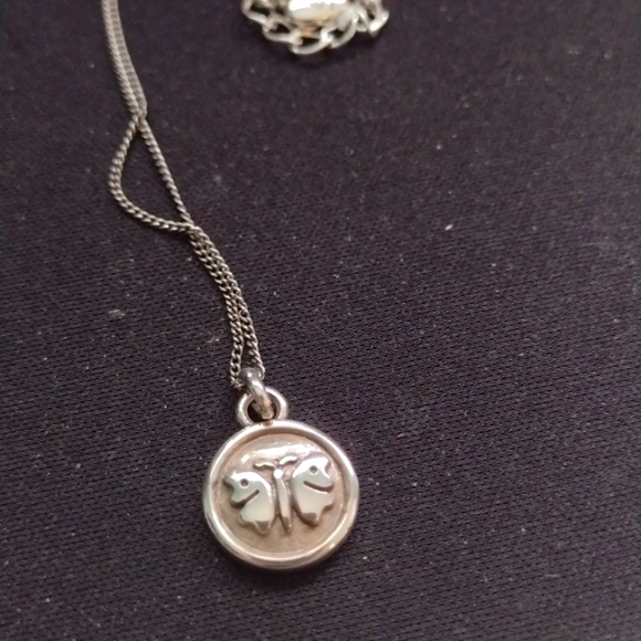 ❤️ Brighton Mini Pendant Silver plated Necklace wrapped NWT - Picture 1 of 4